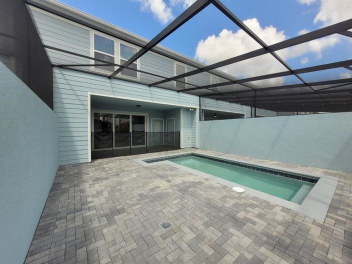 Image No.22-5 Bed Townhouse for sale