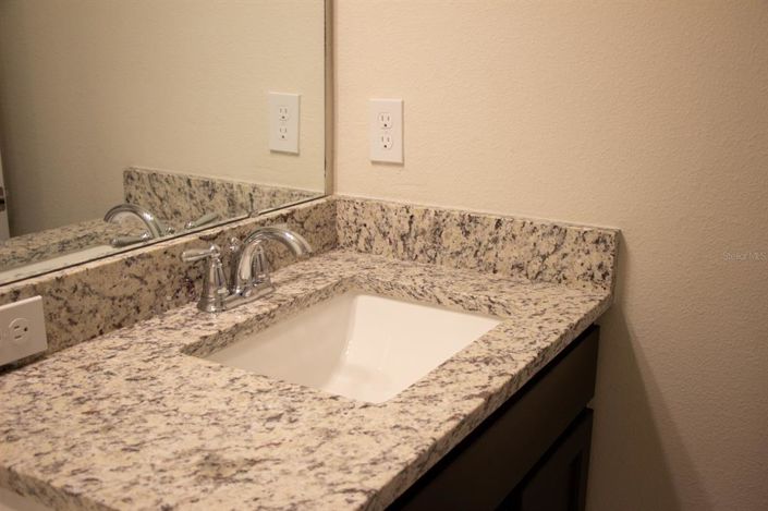 Image No.51-5 Bed Townhouse for sale