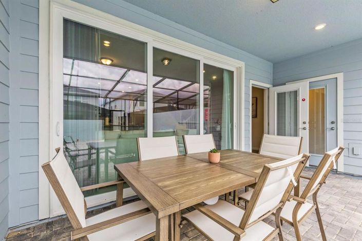 Image No.55-5 Bed Townhouse for sale