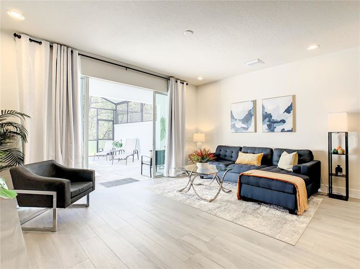 Image No.24-3 Bed Townhouse for sale