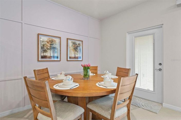 Image No.10-5 Bed Townhouse for sale