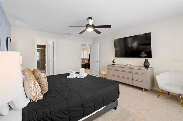 Image No.28-5 Bed Townhouse for sale