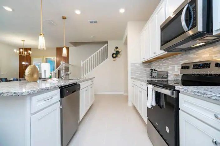 Image No.15-5 Bed Townhouse for sale