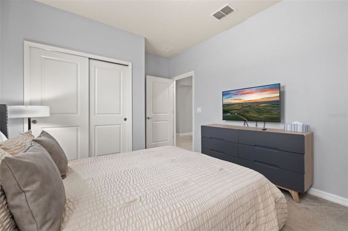 Image No.16-5 Bed Townhouse for sale