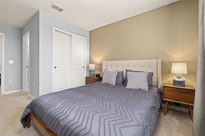 Image No.40-5 Bed Townhouse for sale