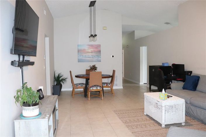 Image No.11-5 Bed Property for sale