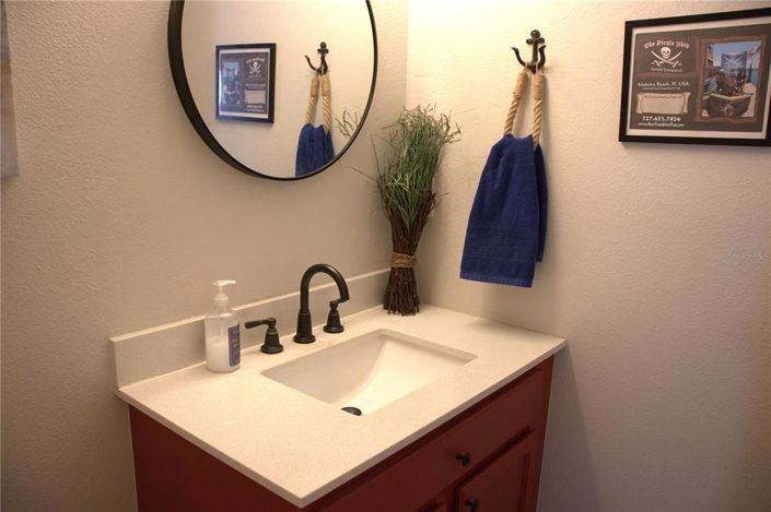 Image No.20-5 Bed Property for sale