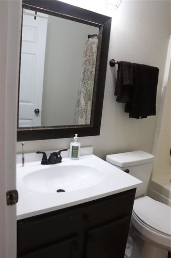 Image No.26-5 Bed Property for sale