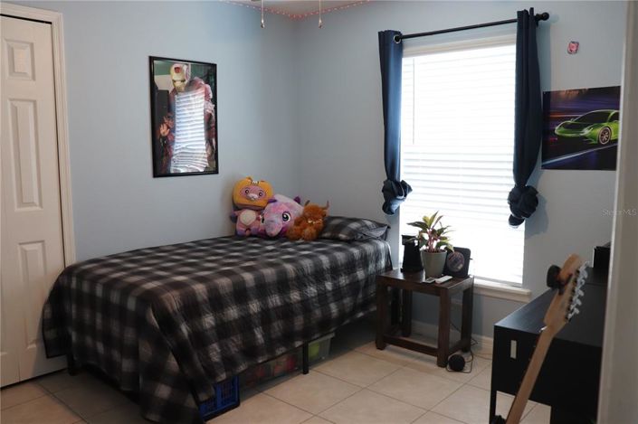 Image No.28-5 Bed Property for sale