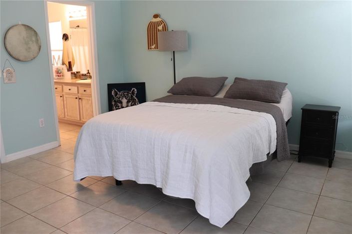 Image No.35-5 Bed Property for sale