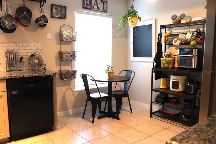 Image No.6-5 Bed Property for sale