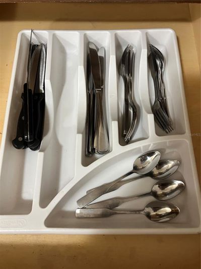 Image No.10-2 Bed Property for sale