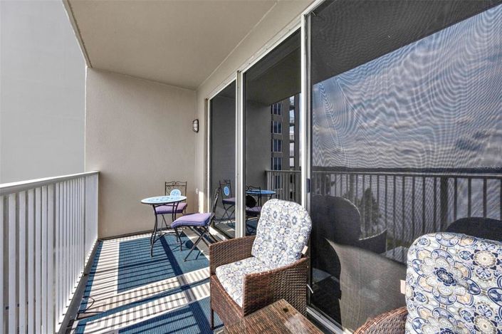 Image No.40-1 Bed Property for sale