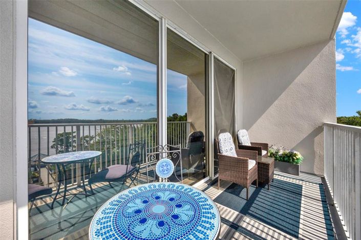 Image No.41-1 Bed Property for sale