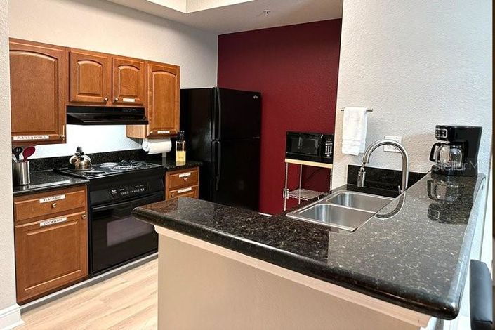 Image No.10-3 Bed Property for sale