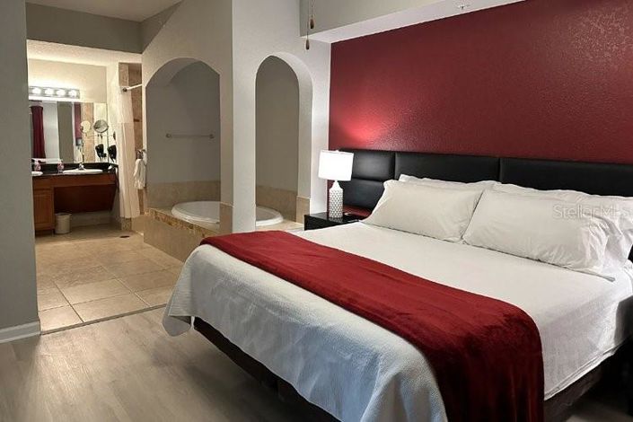 Image No.13-3 Bed Property for sale