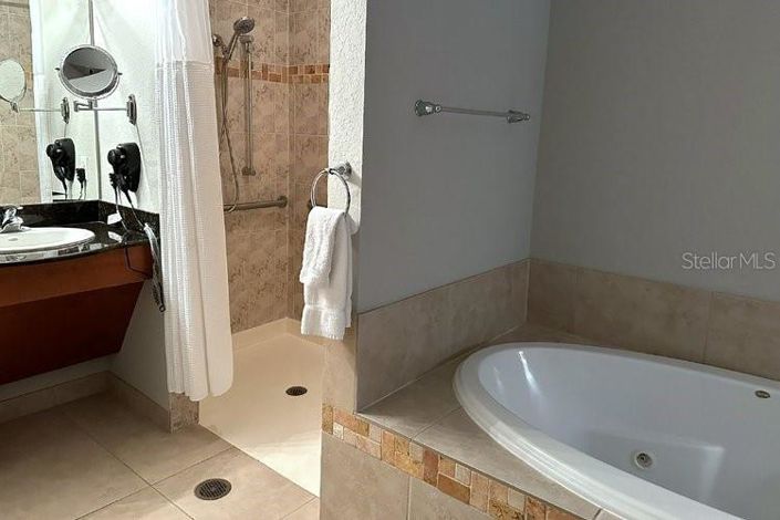 Image No.15-3 Bed Property for sale