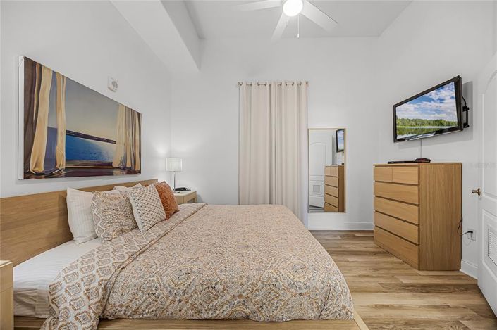 Image No.20-1 Bed Property for sale