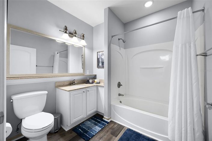 Image No.23-2 Bed Property for sale