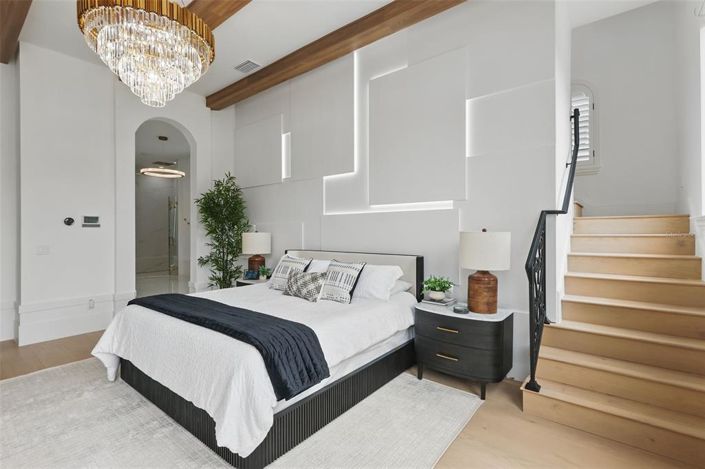 Image No.25-5 Bed Property for sale