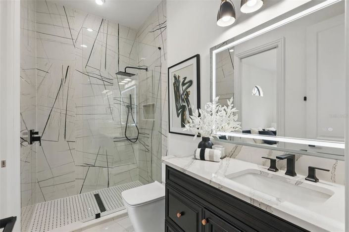 Image No.44-5 Bed Property for sale