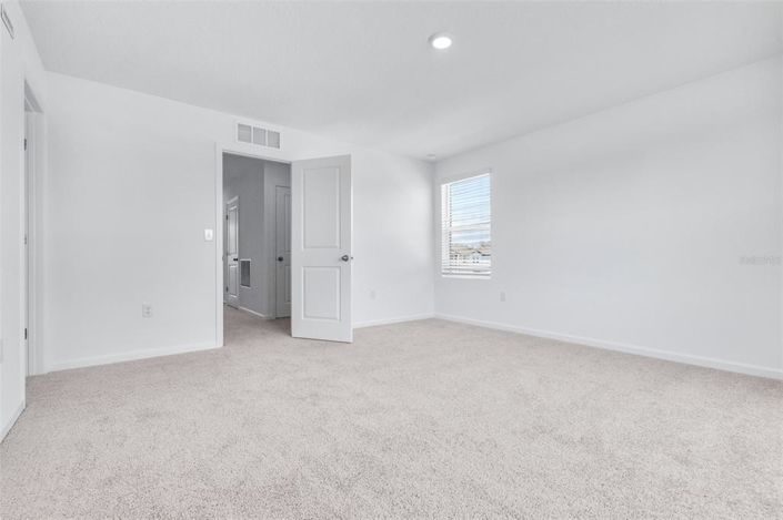 Image No.17-3 Bed Townhouse for sale