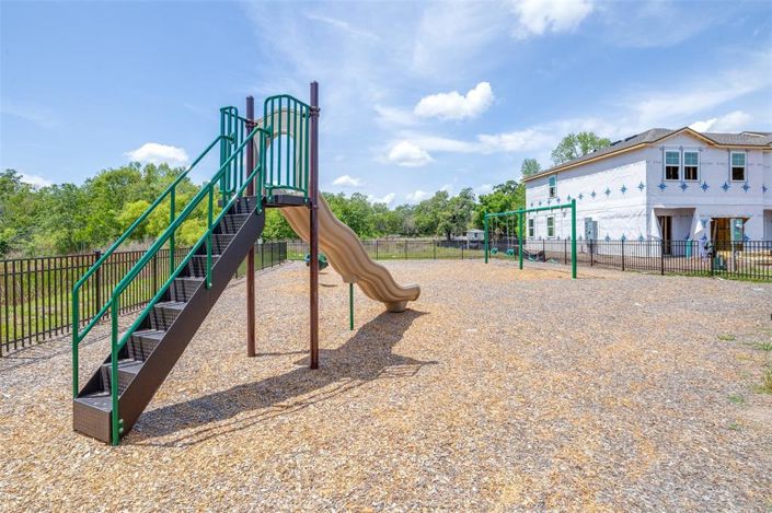 Image No.34-3 Bed Townhouse for sale