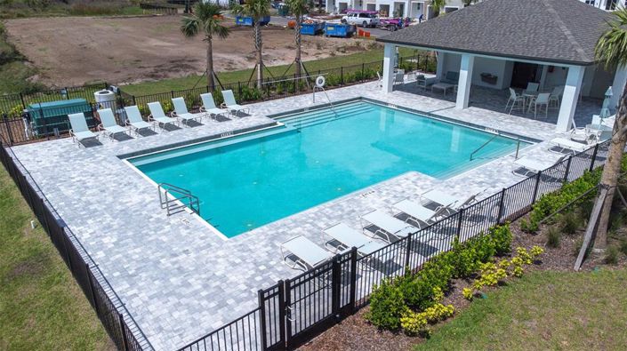 Image No.37-3 Bed Townhouse for sale