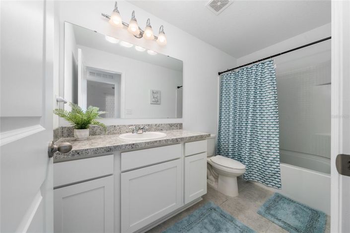 Image No.17-3 Bed Townhouse for sale