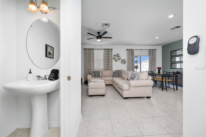 Image No.5-3 Bed Townhouse for sale