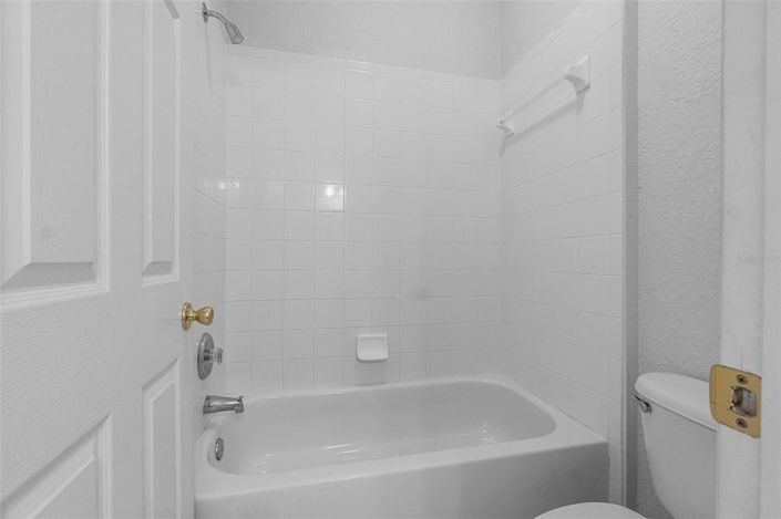 Image No.17-4 Bed Property for sale