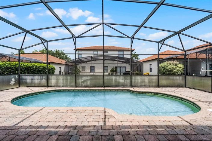 Image No.30-4 Bed Property for sale