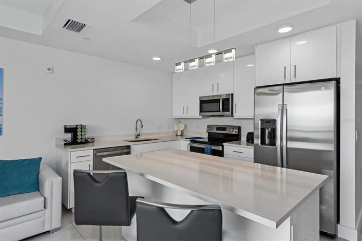 Image No.9-2 Bed Property for sale