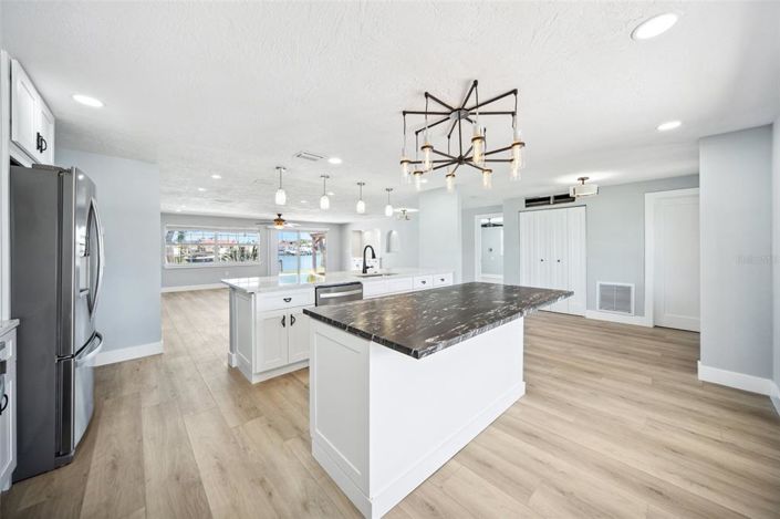 Image No.11-3 Bed Property for sale