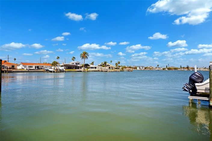 Image No.18-3 Bed Property for sale