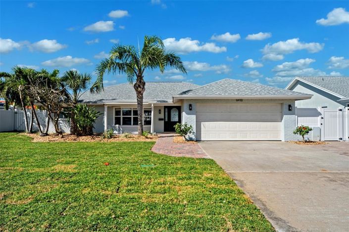 Image No.43-3 Bed Property for sale