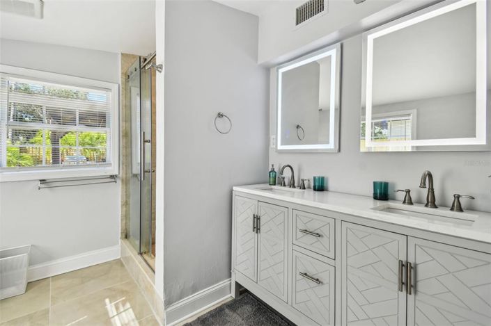 Image No.23-3 Bed Property for sale