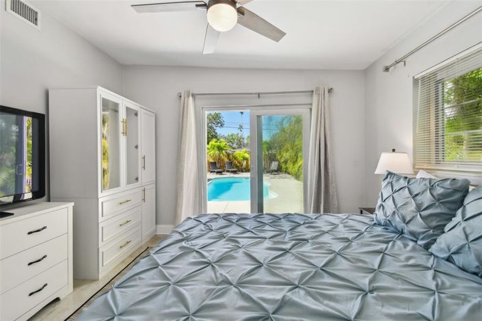 Image No.26-3 Bed Property for sale