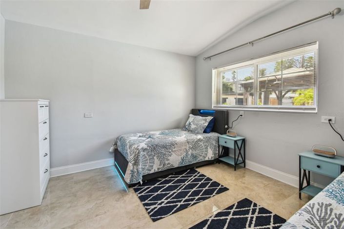 Image No.31-3 Bed Property for sale