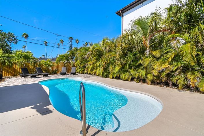 Image No.35-3 Bed Property for sale