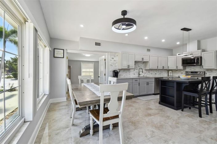 Image No.6-3 Bed Property for sale