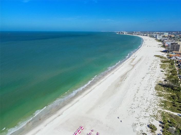 Image No.60-3 Bed Property for sale