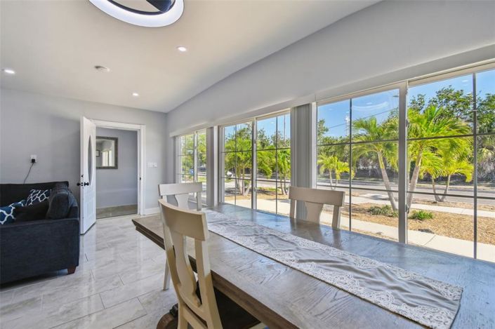 Image No.8-3 Bed Property for sale