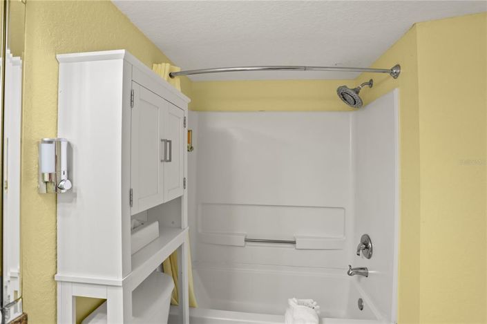 Image No.18-1 Bed Property for sale