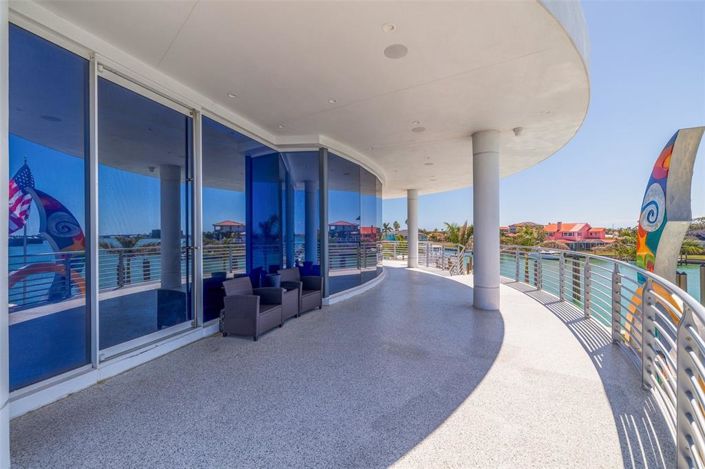 Image No.36-5 Bed Property for sale