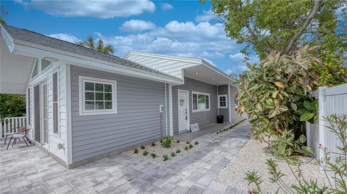 Image No.19-2 Bed Property for sale