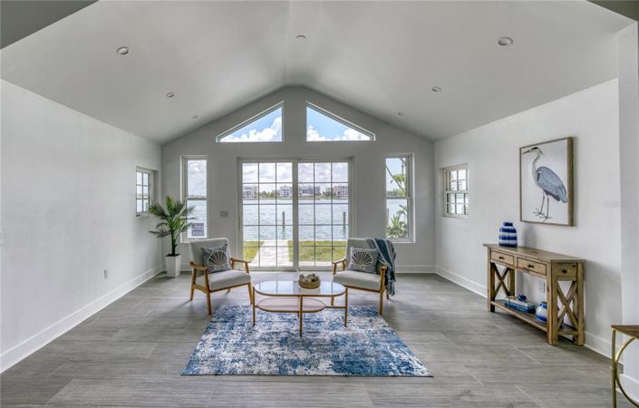 Image No.28-2 Bed Property for sale