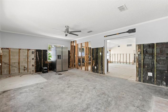 Image No.6-3 Bed Property for sale