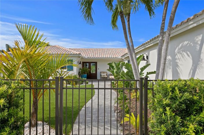 Image No.1-3 Bed Property for sale
