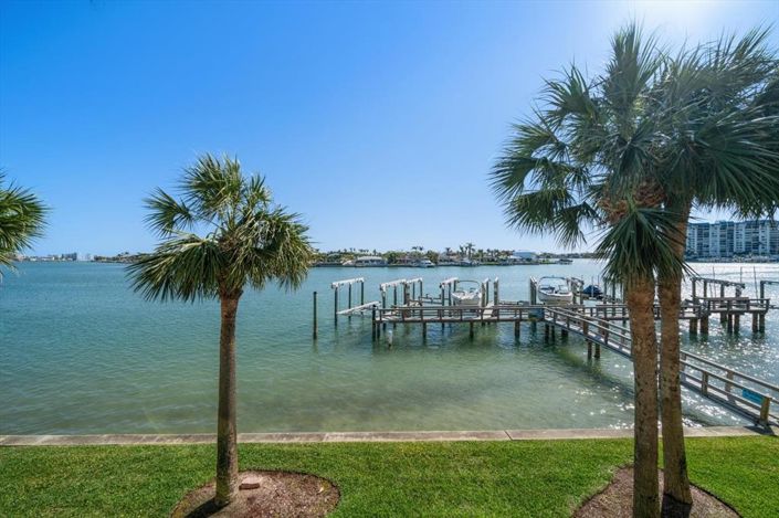 Image No.18-3 Bed Townhouse for sale